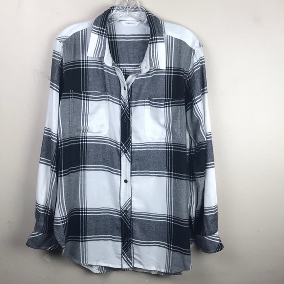 Athleta Tops - Athleta Plaid Long Sleeve Athleisure Button Up M